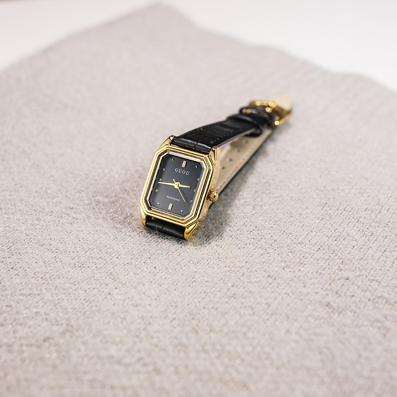 Nuovo classico, vintage, stile - Luxury Watch In Hong Kong recensione e prezzo