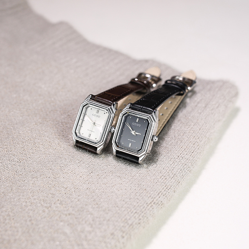Nuovo classico, vintage, stile - Luxury Watch In Hong Kong recensione e prezzo