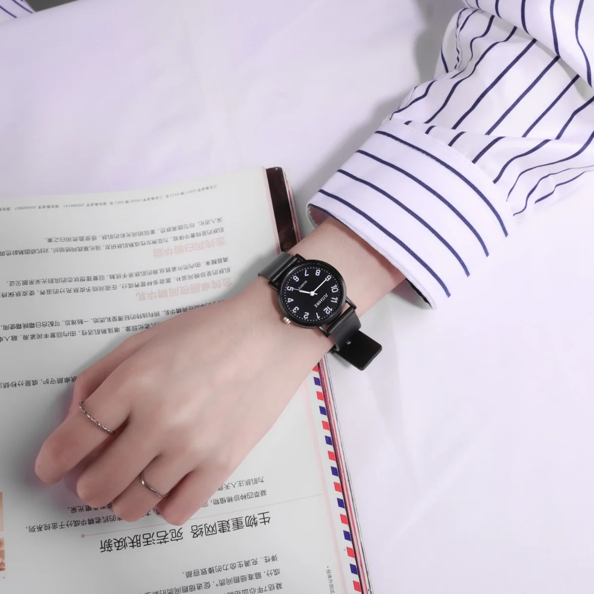 Semplice orologio nero Orologi - Luxury Watch For Girls recensione e prezzo